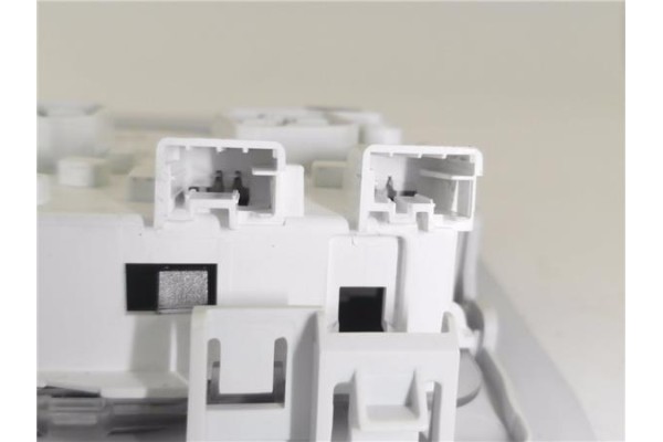 Recambio de luz delantero central techo para peugeot 2008 1.2 access referencia OEM IAM 9674441377  