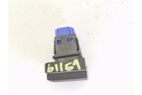 Recambio de interruptor luces emergencia para peugeot 2008 1.2 access referencia OEM IAM 96750916ZD  