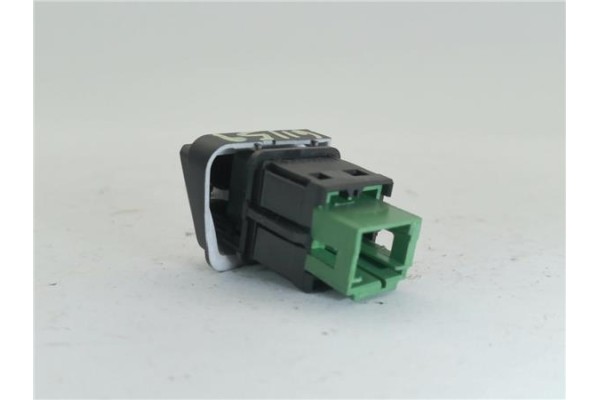 Recambio de boton cierre centralizado para peugeot 2008 1.2 access referencia OEM IAM 96750383ZD  