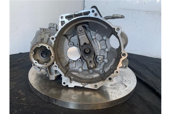 Recambio de caja cambios manual para volkswagen golf vii berlina (bq1/be2) 1.6 sport referencia OEM IAM TKV 30101964 