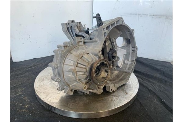 Recambio de caja cambios manual para volkswagen golf vii berlina (bq1/be2) 1.6 sport referencia OEM IAM TKV 30101964 