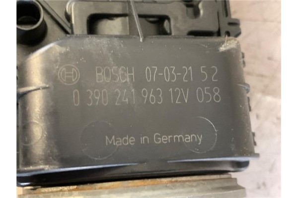 Recambio de motor limpiaparabrisas delantero para chrysler sebring berlina 2.0 crd limited referencia OEM IAM 0390241963  