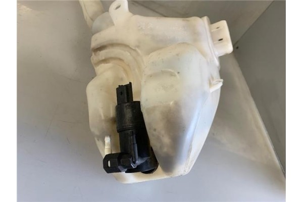 Recambio de deposito limpiaparabrisas para peugeot 2008 1.2 access referencia OEM IAM 968398868000  
