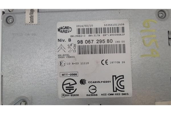 Recambio de autoradio para peugeot 2008 1.2 access referencia OEM IAM 980530178002 9806729580 