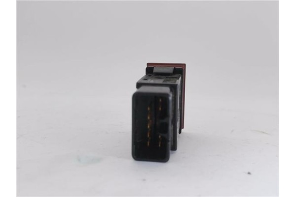 Recambio de interruptor luces emergencia para kia picanto (sa) 1.1 active referencia OEM IAM 9379007000  