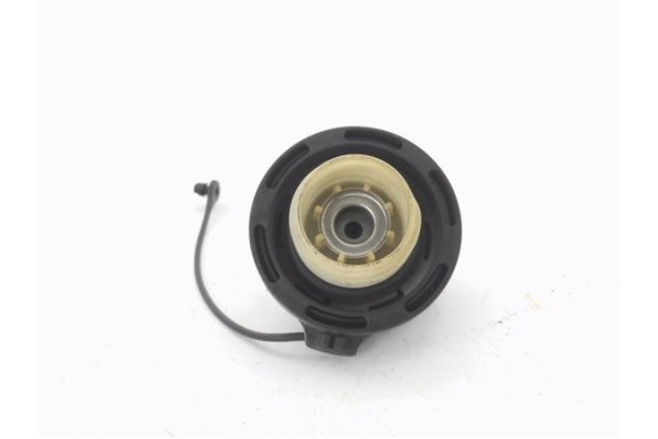 Recambio de tapon combustible para suzuki vitara (se/sf/et) 1.9 td largo lujo referencia OEM IAM 8926065G10  