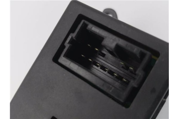 Recambio de mando elevalunas delantero izquierdo para mitsubishi galloper (hyundai) 2.5 d referencia OEM IAM MR277357  