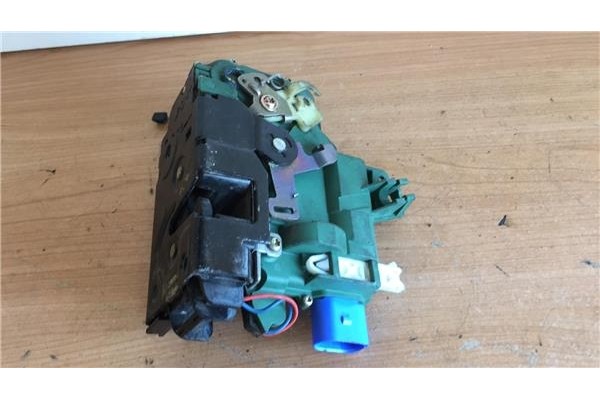 Recambio de cierre electromagnetico delantero izquierdo para seat ibiza (6l1) 1.2 hit referencia OEM IAM   