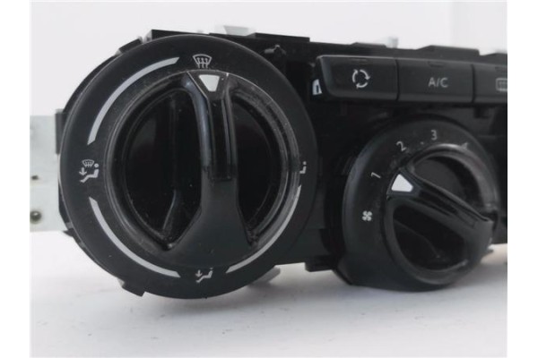 Recambio de mandos calefaccion / a.a. para peugeot 208 1.2 access referencia OEM IAM E1063071  