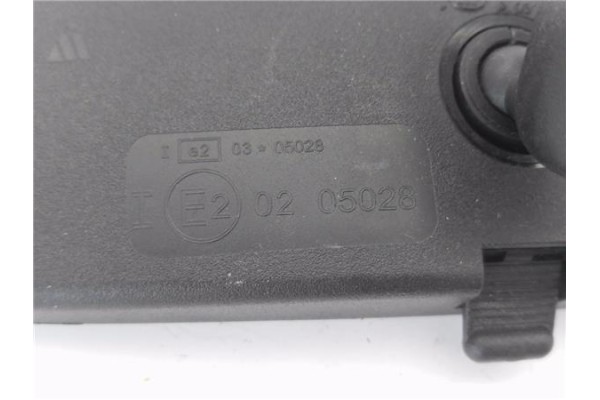 Recambio de retrovisor interior para peugeot 208 1.2 access referencia OEM IAM E20205028  