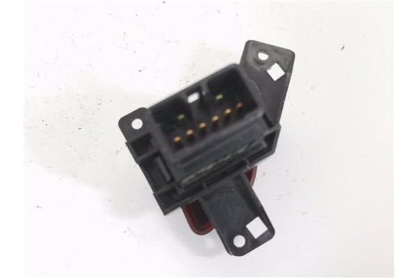 Recambio de interruptor luces emergencia para hyundai i30 (fd) 1.6 crdi referencia OEM IAM 864W0140  