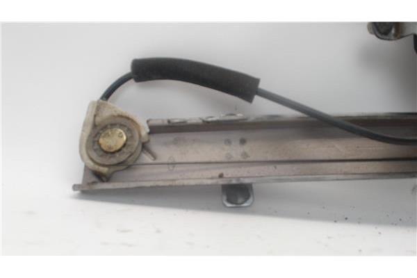 Recambio de mecanismo elevalunas delantero derecho para hyundai getz (tb) referencia OEM IAM 824041C010 988201C300 988201C300 , 