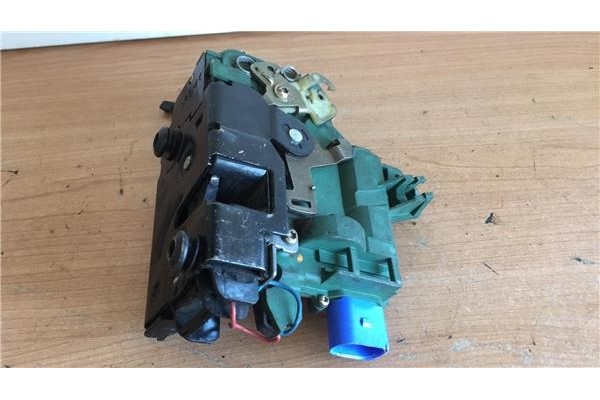 Recambio de cierre electromagnetico delantero izquierdo para seat ibiza (6l1) 1.2 hit referencia OEM IAM   