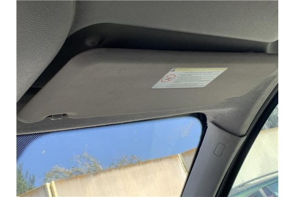 Recambio de parasol derecho para peugeot expert furgón 2.0 furgón l1h1 referencia OEM IAM 1640379880  