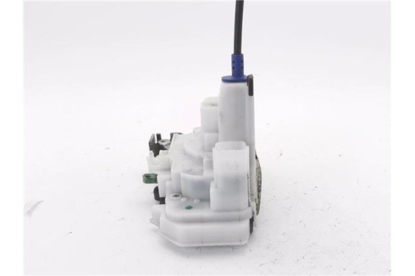 Recambio de cierre electromagnetico delantero izquierdo para opel combo d 1.3 selection l2h1 referencia OEM IAM X16D306RCL 51975