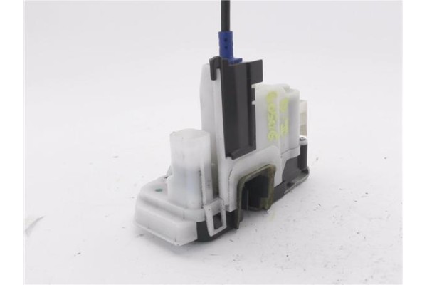 Recambio de cierre electromagnetico delantero izquierdo para opel combo d 1.3 selection l2h1 referencia OEM IAM X16D306RCL 51975