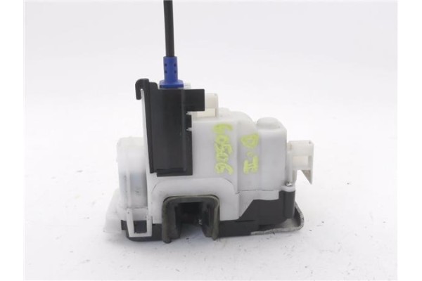 Recambio de cierre electromagnetico delantero izquierdo para opel combo d 1.3 selection l2h1 referencia OEM IAM X16D306RCL 51975