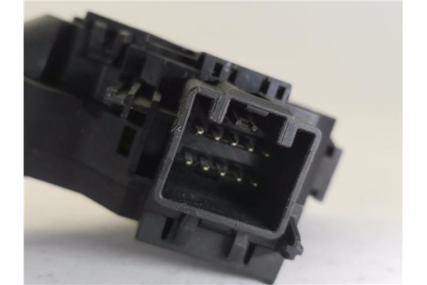 Recambio de mando limpiaparabrisas para ford fiesta (cb1) 1.4 ghia referencia OEM IAM 8A6T17A553AC  