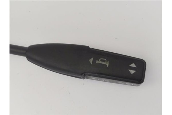 Recambio de mando intermitencia para ford capri 1.6 gl referencia OEM IAM 76FG13335AA  