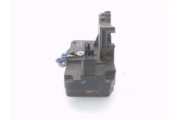 Recambio de cierre electromagnetico trasero izquierdo para renault trafic ii furgón 1.9 27 cn referencia OEM IAM 8200020187 9116