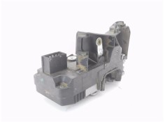 Recambio de cierre electromagnetico trasero izquierdo para renault trafic ii furgón 1.9 27 cn referencia OEM IAM 8200020187 9116