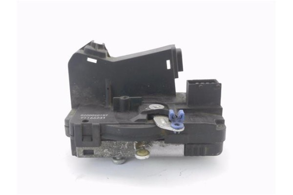 Recambio de cierre electromagnetico trasero izquierdo para renault trafic ii furgón 1.9 27 cn referencia OEM IAM 8200020187 9116