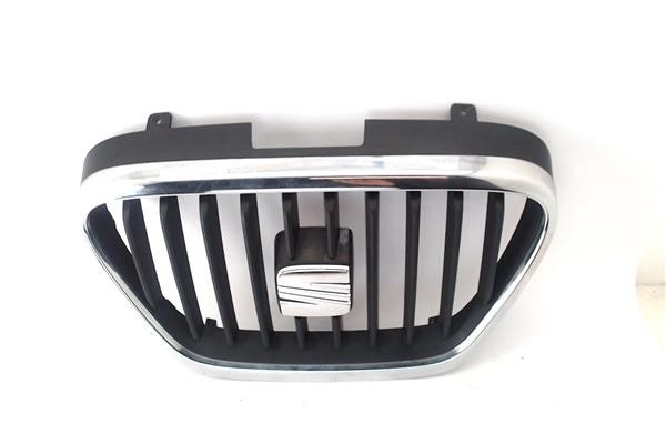 Recambio de rejilla paragolpes delantero para seat altea (5p1) 1.9 tdi referencia OEM IAM 5P9853654  