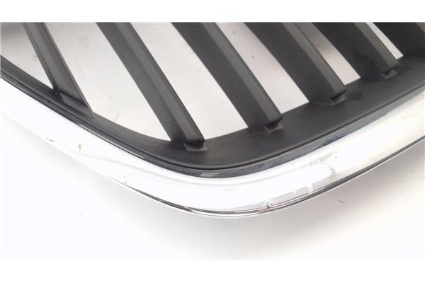 Recambio de rejilla paragolpes delantero para seat altea (5p1) 1.9 tdi referencia OEM IAM 5P9853654  