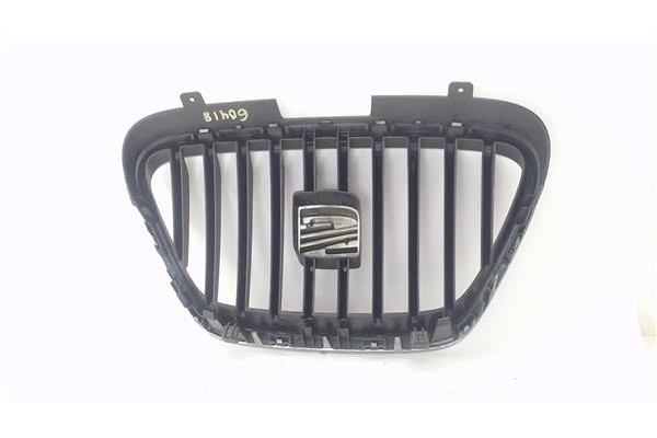Recambio de rejilla paragolpes delantero para seat altea (5p1) 1.9 tdi referencia OEM IAM 5P9853654  