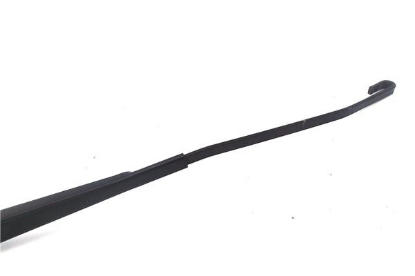 Recambio de brazo limpiaparabrisas delantero derecho para nissan nv200 furgón 1.5 dci referencia OEM IAM F721  