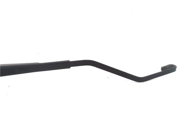 Recambio de brazo limpiaparabrisas delantero izquierdo para nissan nv200 furgón 1.5 dci referencia OEM IAM F722  