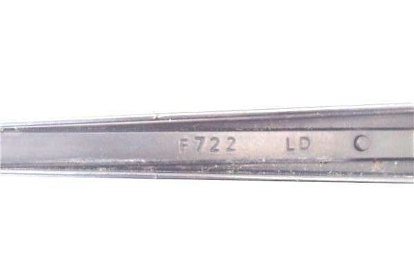 Recambio de brazo limpiaparabrisas delantero izquierdo para nissan nv200 furgón 1.5 dci referencia OEM IAM F722  