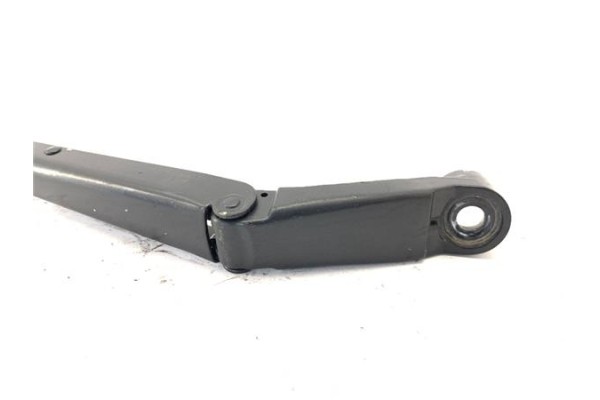 Recambio de brazo limpiaparabrisas delantero para toyota yaris (ksp9/scp9/nlp9) 1.3 vvt-i referencia OEM IAM 7108  