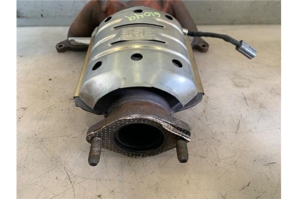 Recambio de catalizador para hyundai tucson (jm) 2.0 referencia OEM IAM 2851023A  