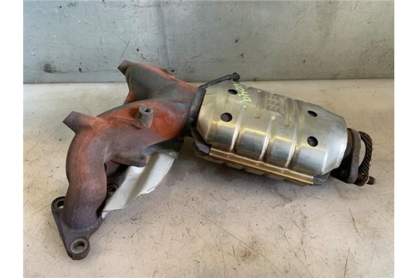 Recambio de catalizador para hyundai tucson (jm) 2.0 referencia OEM IAM 2851023A  