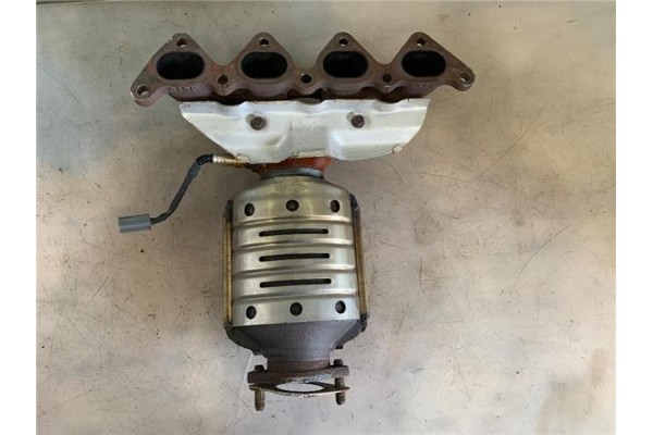 Recambio de catalizador para hyundai tucson (jm) 2.0 referencia OEM IAM 2851023A  