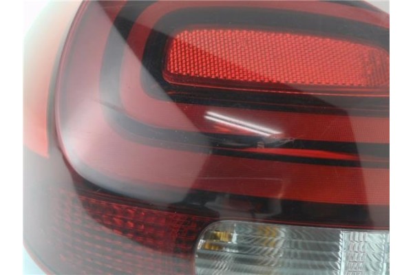 Recambio de piloto trasero izquierdo para citroen c3 1.2 feel referencia OEM IAM 9812257580 L90074661 