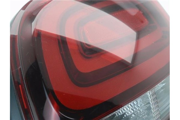 Recambio de piloto trasero derecho para citroen c3 1.2 feel referencia OEM IAM L90074662  