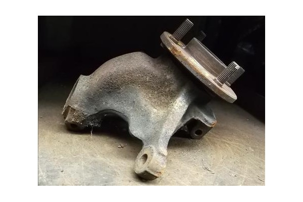 Recambio de mangueta delantero derecha para ford ka (ccq) 1.3 i referencia OEM IAM   