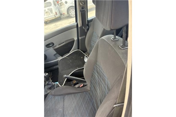 Recambio de asiento delantero izquierdo para renault clio iii 1.5 dci (c/br1g) referencia OEM IAM 7701208900  