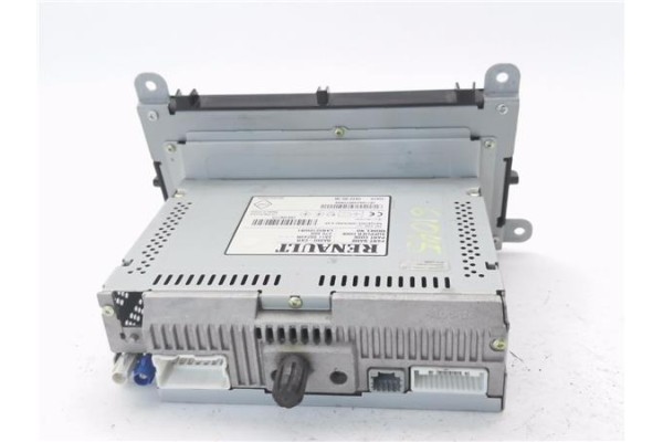 Recambio de autoradio para renault clio iv 1.5 business referencia OEM IAM 281155249R 281155249RT 