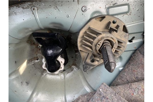 Recambio de soporte rueda repuesto para renault clio iii 1.5 dci (br17, cr17) referencia OEM IAM 8200551279  