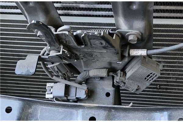 Recambio de cerradura capo para opel antara 2.2 selective referencia OEM IAM 95469599  