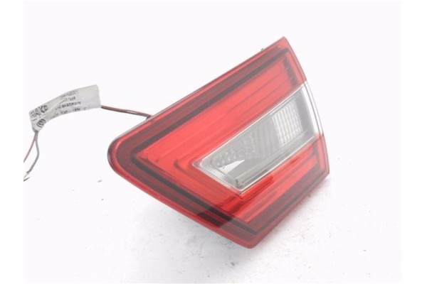 Recambio de piloto porton trasero derecho para renault clio iv 1.5 business referencia OEM IAM 265505796R  