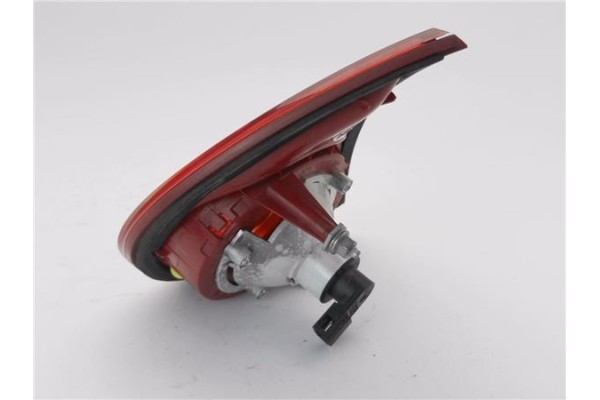 Recambio de piloto porton trasero izquierdo para volkswagen golf v (1k1) 1.9 tdi referencia OEM IAM 1K6945107C 1K6945093J 