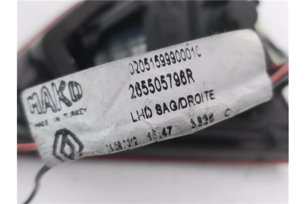 Recambio de piloto porton trasero derecho para renault clio iv 1.5 business referencia OEM IAM 265505796R  