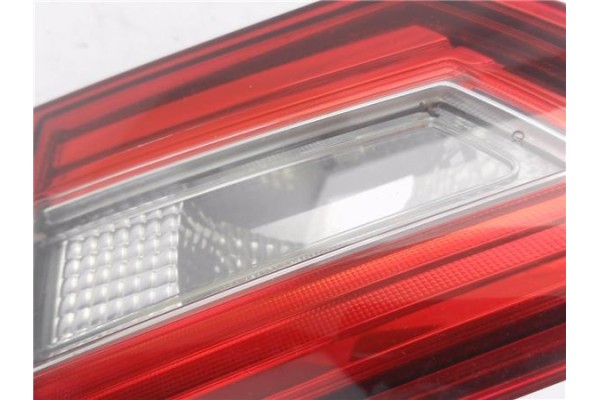 Recambio de piloto porton trasero derecho para renault clio iv 1.5 business referencia OEM IAM 265505796R  