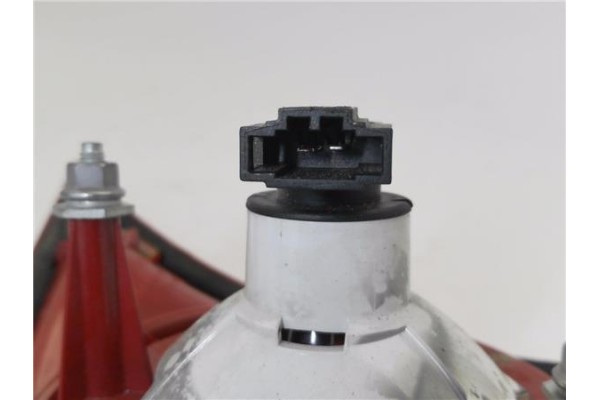 Recambio de piloto porton trasero izquierdo para volkswagen golf v (1k1) 1.9 tdi referencia OEM IAM 1K6945107C 1K6945093J 
