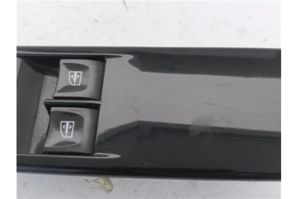 Recambio de mando elevalunas delantero izquierdo para renault clio iv 1.5 business referencia OEM IAM 809612367R  