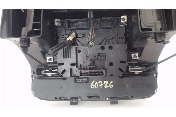 Recambio de consola para mercedes-benz vito / mixto furgón (w639) 109 cdi referencia OEM IAM A2205456528  